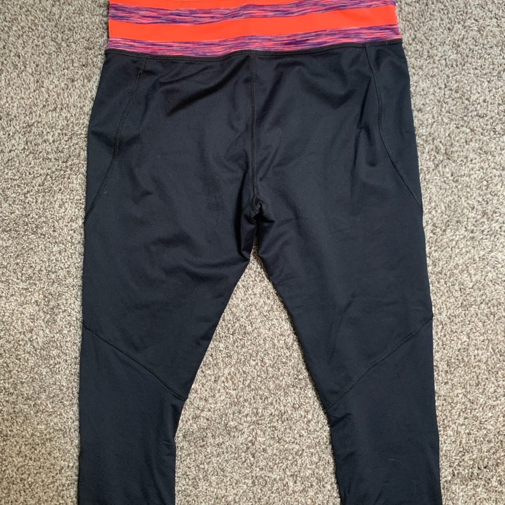 Lukka leggings (capri) - Picture 3 of 3